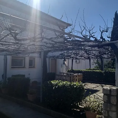 Marica 1